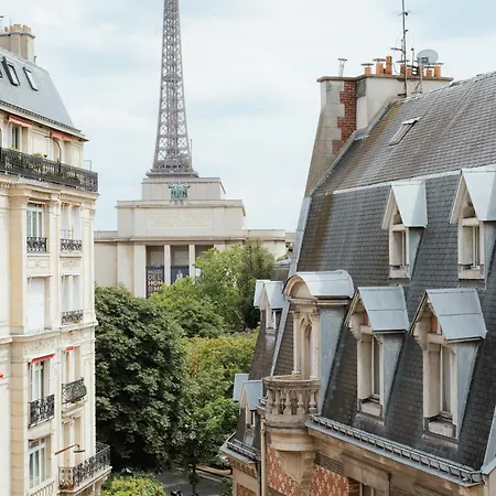 Veeve - Eiffel Colour Apartmán *